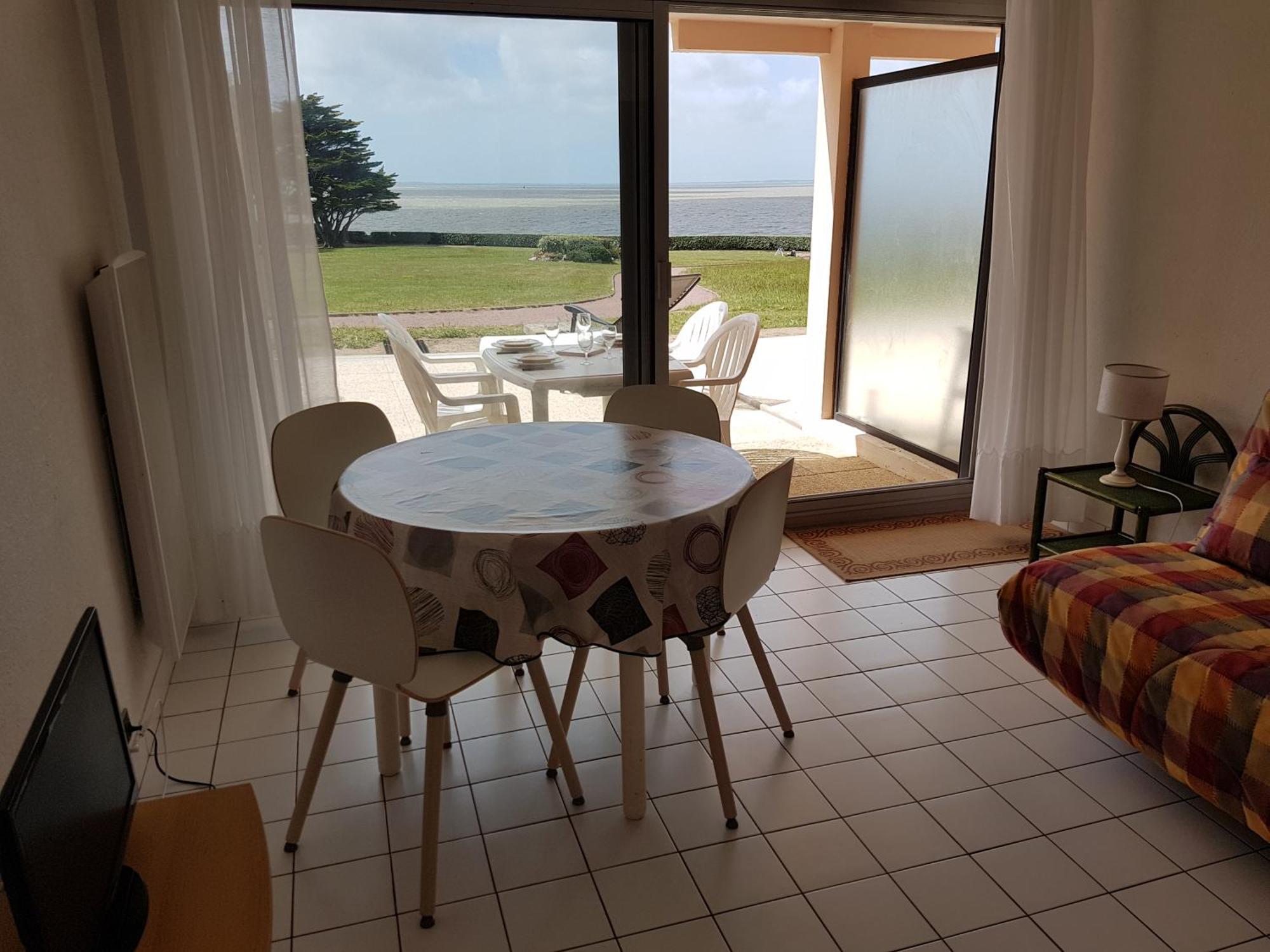 Appartement En Rdc Avec Terrasse Face A La Mer Порник Екстериор снимка